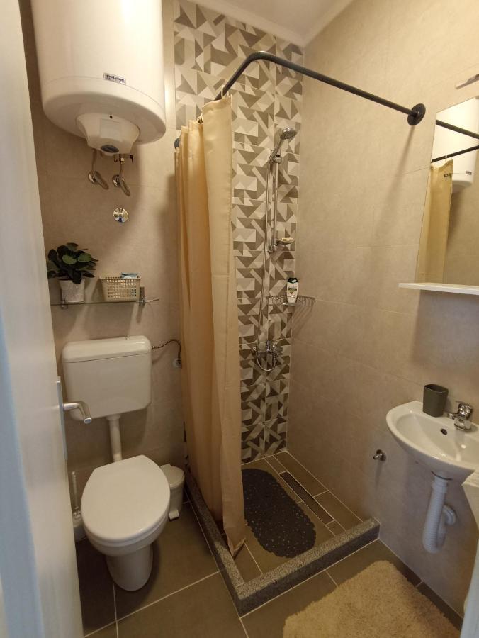 Apartman "Citrus" เทรบินเย ภายนอก รูปภาพ